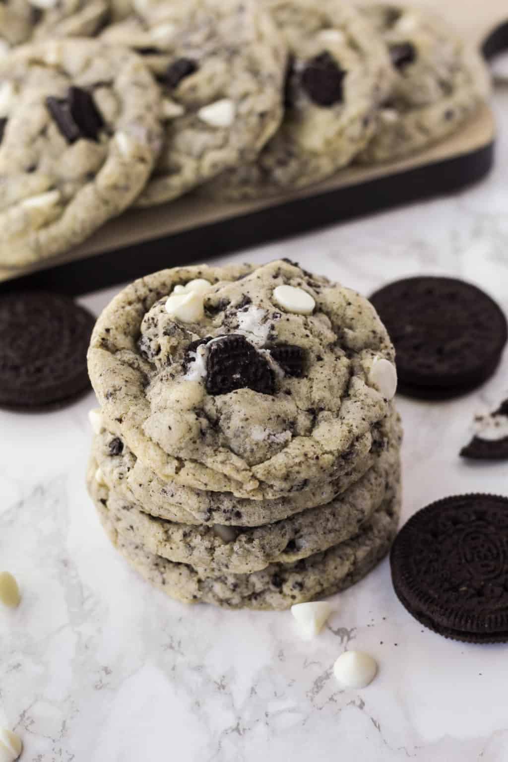 Gluten-free Cookies & Cream Cookies - Mile High Mitts